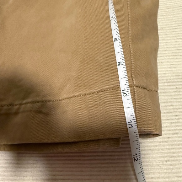 Daniel Cremieux Tan Cargo Shorts with Sturdy Cotton Blend - Picture 5 of 10